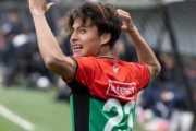 オランダ人「格が違う」日本期待の20歳MF佐野航大、渾身ヘッドで今季初ゴール！現地サポが絶賛！蘭ビッグクラブのファンから獲得を望むが続出！【海外の反応】