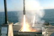 ドローン兵器に対応したヘルファイアミサイル、艦艇から発射可能
