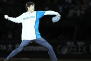 古巣が粋な計らい　元日本ハム＆オリックス・増井浩俊氏がファイナルピッチセレモニー　捕手役は鶴岡慎也氏