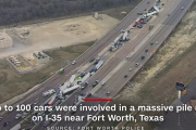 【画像】 アメリカ、路面凍結でとんでもない多重事故を起こす　事故ったところに次々と突っ込む