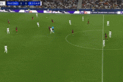 ◆Gif小ネタ◆ザルツブルク戦いきなりDF二人を振り回し鋭いラストパスを送る久保建英が上手すぎると話題に！