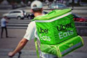 【悲報】Uber Eats配達員、ガチのマジでホームレスだった