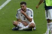 【悲報】イラク代表FWフセインさん、逆転ゴール直後草食って退場して戦犯にｗｗｗｗｗｗｗｗｗ