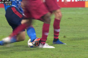 【悲報】日本サッカー、ラフプレイだらけ。ビデオ判定で日本人の問題が続々と。日本の解説者は逆ギレ