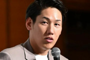 吉田正尚に地元紙が辛口評価「左翼の守備は期待できない」