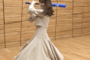 【乃木坂46】田村真佑 バッティングコレクション.gif【トップ目とれるカナ？】