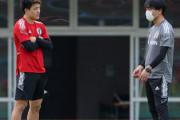 堂安、久保らと…横内監督が積極的に個別ミーティング、U-24日本代表がジャマイカ戦に向けてリスタート