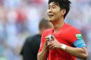 【プレミアリーグ】「ソン・フンミンが軍服を脱ぎ…」　賛否呼ぶ韓国代表の新ユニフォームに英注目