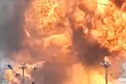【動画】中国あるある、今度は化学工場が大爆発！巨大火球火柱が凄い！