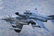 日本の空を守って半世紀、航空自衛隊の「相棒」F-4EJ改戦闘機…今月いっぱいで大空に別れ！