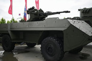 ロシア軍、改良型無人装甲車「ズビロ」の試験を4月に開始へ！