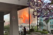 アメリカ・ロサンゼルスの中心部で爆発！複数のビルで火災が発生！日系人街「リトル・トーキョー」の近く