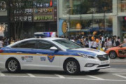【韓国】「警察は信じられない」　護身用品の販売が急増　電子ホイッスルやスプレーなど警察官が使う3段式警棒も