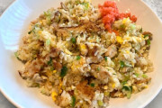 【画像】111kgデブワイが作るチャーハン、完成🙁