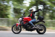 【動画】『ヤエー』というバイク文化、両手ヤエーしたバイク乗りさんがエキサイトバイクのように散ってしまう…