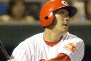 カープ嶋重宣(26歳) .337 32本塁打 84打点 OPS.949←これ