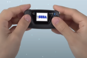 【朗報】ゲームギアミクロ、めっちゃ小さいｗｗｗｗｗｗｗ