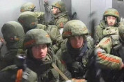 ロシア兵さんたち、庁舎を占拠しようと全員がエレベーターに乗ったところ電源遮断され閉じ込められる