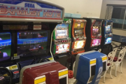 【画像】旅館にある古いゲーム機ばっかのゲームコーナーwww