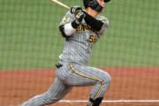 【阪神】ファンの声援に応える前川右京選手