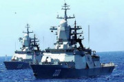 ロシア海軍のフリゲート艦2隻が尖閣諸島周辺の接続水域を航行…防衛省が警戒と監視！