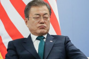 韓国人「大韓民国史上初の英語ができない大統領」