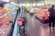 【画像】海外「日本のスーパーは新型コロナの影響を受けず恵まれていて羨ましい」