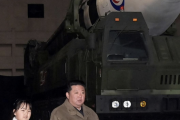 【朗報】金正恩の娘、お父さんとミサイルデート?