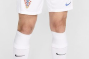 【画像】サッカークロアチア代表のユニフォームが酷評ｗｗｗｗｗｗｗｗｗｗｗｗｗｗｗｗ