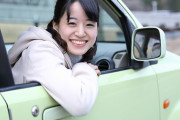 女ってやっぱ「右折してる私かわいい」とか考えながら運転してんの？ｗｗｗ
