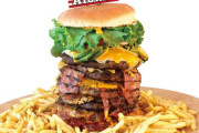 食べにくいハンバーガーはどうやって食べるのが正解？