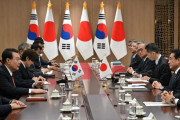 【岸田、踏ん張る】韓国メディア「岸田首相、韓国に謝罪なし。今回も”謝罪と反省”を口にせず」