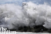日本の首都圏を直撃した台風の報道に、海外も騒然
