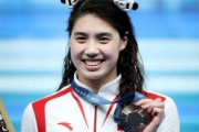 【画像】パリ五輪でメダルを６コも獲得した中国の張雨霏ちゃん（水泳）ｗｗｗｗ