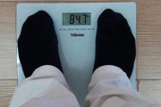 【朗報】ワイデブ、運動しないで80kg→ 70kgのダイエットに成功！！ その方法がコレｗｗｗｗｗｗｗｗ