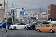 【悲報】大阪のドライバーさん、交差点でとんでもない運転を披露してしまうｗｗｗｗｗｗｗｗｗｗｗ