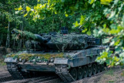 ウクライナ「戦車だ、レオパルトをくれ」…ドイツ「いや、さすがにそれは」！