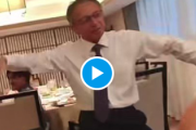 【悲報】沖縄・玉城デニー知事のカチャーシー動画、SNSで馬鹿にされてるのバレた模様「沖縄の文化風習に難癖を付ける人が居る」