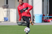 浦和FW興梠慎三、全体練習合流し今季初めてキックを解禁！「気持ちいいな～」昨年12月に右足手術し全治3ヵ月