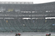 CS広島阪神戦の甲子園に大雨←今季カープは雨が降ると強い