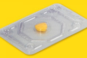 緊急避妊薬、薬局で購入可能に　来年にも、望まない妊娠防ぐ