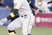 【阪神】佐藤輝明、開幕戦猛打賞！単打、二塁打、適時二塁打で大喜び
