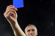 【朗報】サッカーで新たに「ブルーカード」が追加される模様ｗｗｗｗｗｗｗｗ