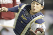 若月健矢、早期決断で来季"男気残留"　福良GM、中嶋監督ら存在決め手