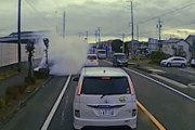 【愛知】高齢者のプリウスが暴走してしまう事故のドライブレコーダー。
