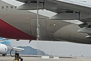 韓国人「アシアナ航空旅客機から燃料が『滝の様に流れ出る』燃料漏れが発生！」→「原因究明してください」韓国の反応