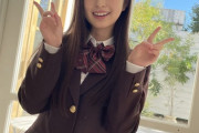 【乃木坂46】小川彩、制服姿のWピースショットが眩しすぎる