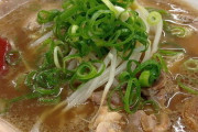 実際ラーメンにもやしっていらんよな