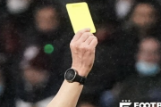 サッカー選手の過剰な“演技”は裁けない！？