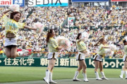 阪神４位でも「甲子園完売」のワケ　球団別入場者数で巨人に大差をつける独走状態